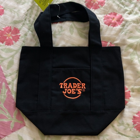 NWT Trader's Joe Halloween Tote-Black - Picture 6 of 6
